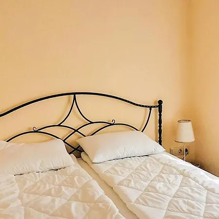 Five-bedroom Holiday In Feriehus Lozenets